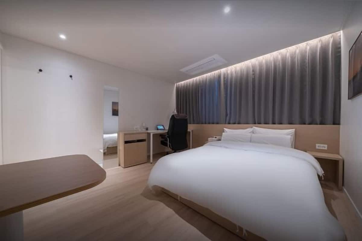 1 habitación, ropa de cama de alta calidad y sistema de insonorización