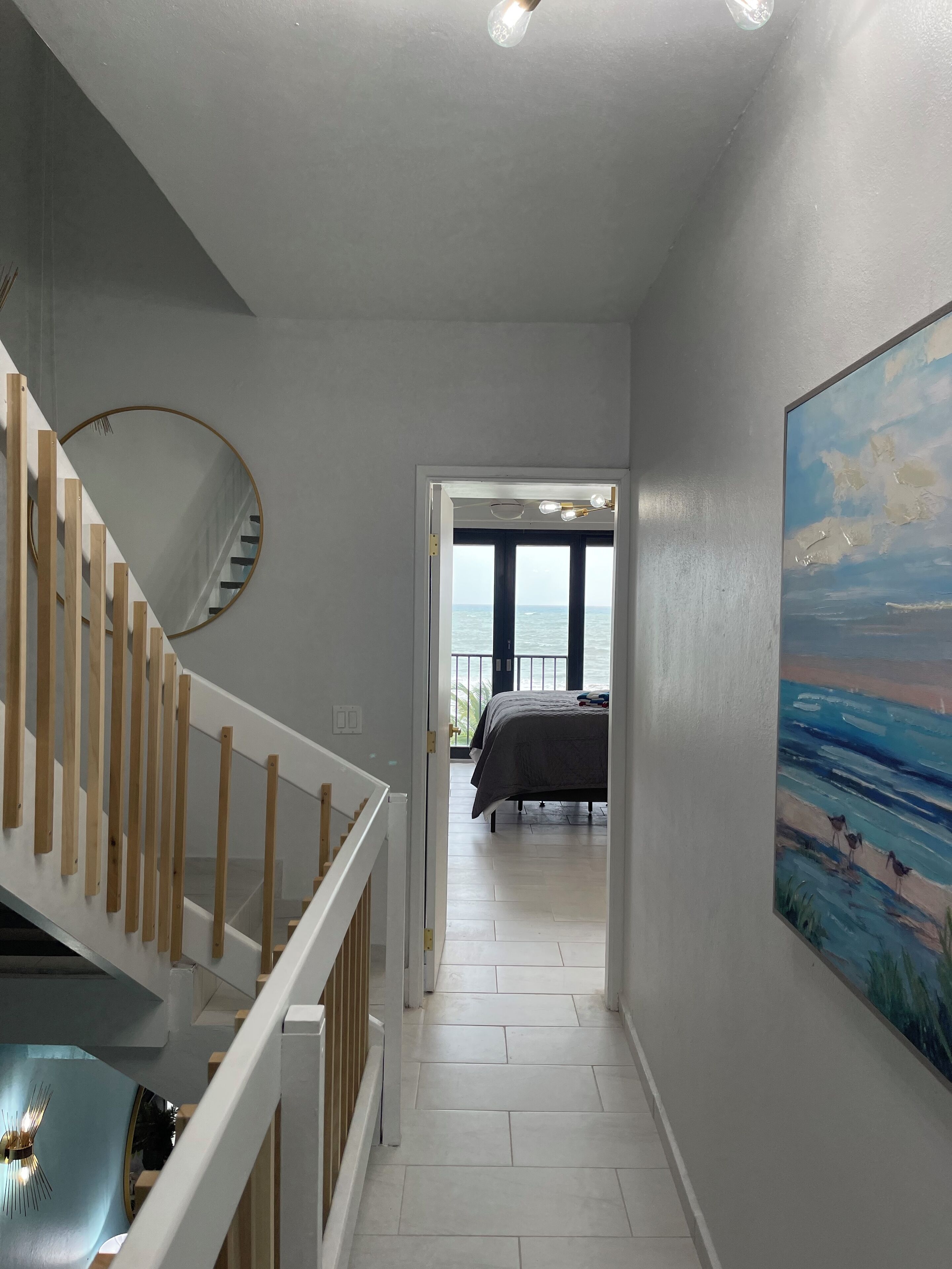 3 habitaciones, tabla de planchar con plancha, wifi y ropa de cama 