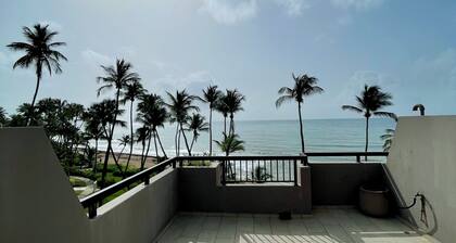 20 yards from the beach • Private rooftop villa in exclusive neighborhood