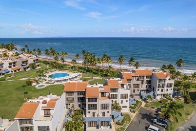 New Villa Listing 20 yards from Beach