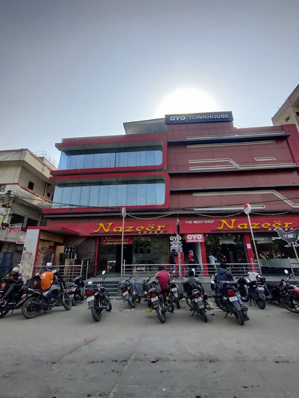 Fachada de la propiedad