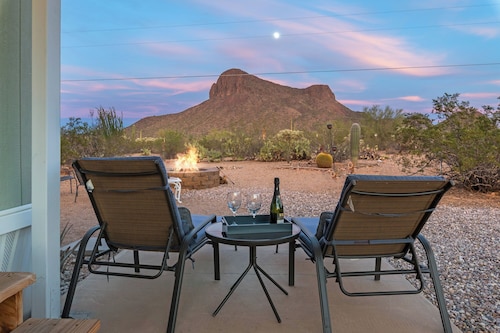Relax at a Saguaro & Sunset Retreat with Mountain Views and a Cozy Firepit