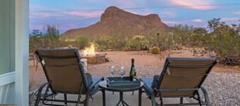 Saguaro Sunset Oasis