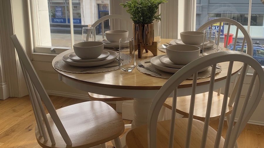 HU1 Triplex City Centre Gem sleeps 6 H7
