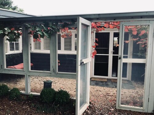 Uffington cottage ~ Daylesford ~sleeps up to 3
