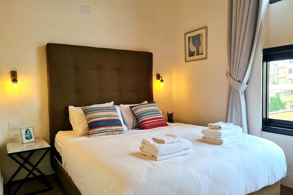 Individually decorated, individually furnished, desk, laptop workspace