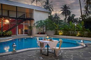 Outdoor pool - Larisa Resort, Morjim (Morjim)