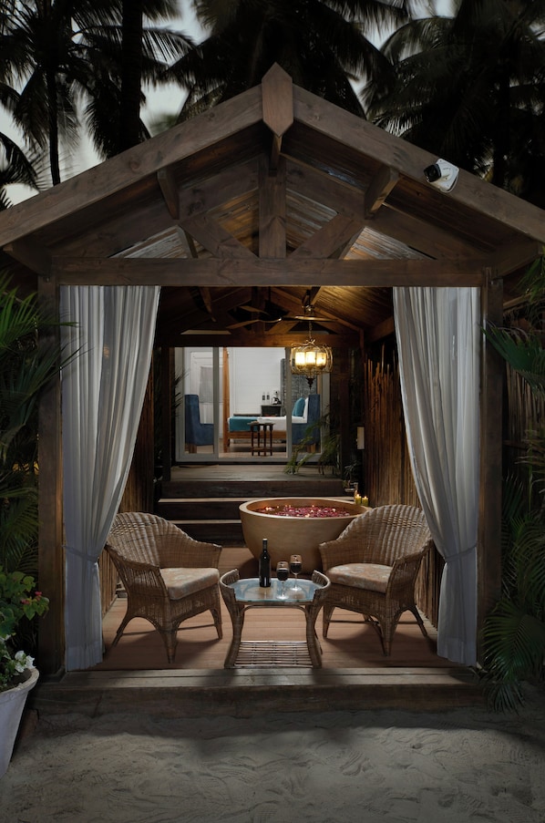 Front of property - Larisa Resort, Morjim (Morjim)