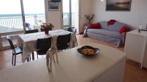 Unclassified image, 4 of 30, button - Modern Flat on 10th Floor With sea View - Beahost (Lignano Sabbiadoro)