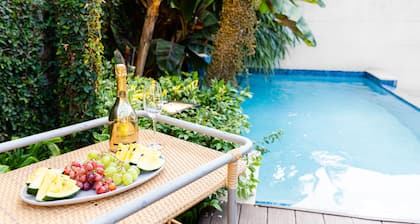Garden Oasis 1: Villa with Private Pool