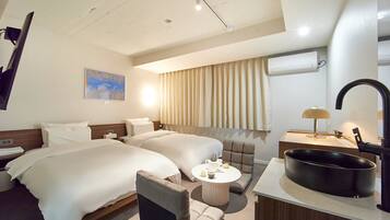 Premium bedding, soundproofing, free WiFi, bed sheets