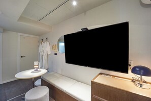 Habitació doble | Roba de llit d'alta qualitat i habitacions insonoritzades 