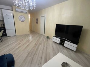Living area -  apartment is available for rent on the seaside, has security. call 574111175 (Batumi)