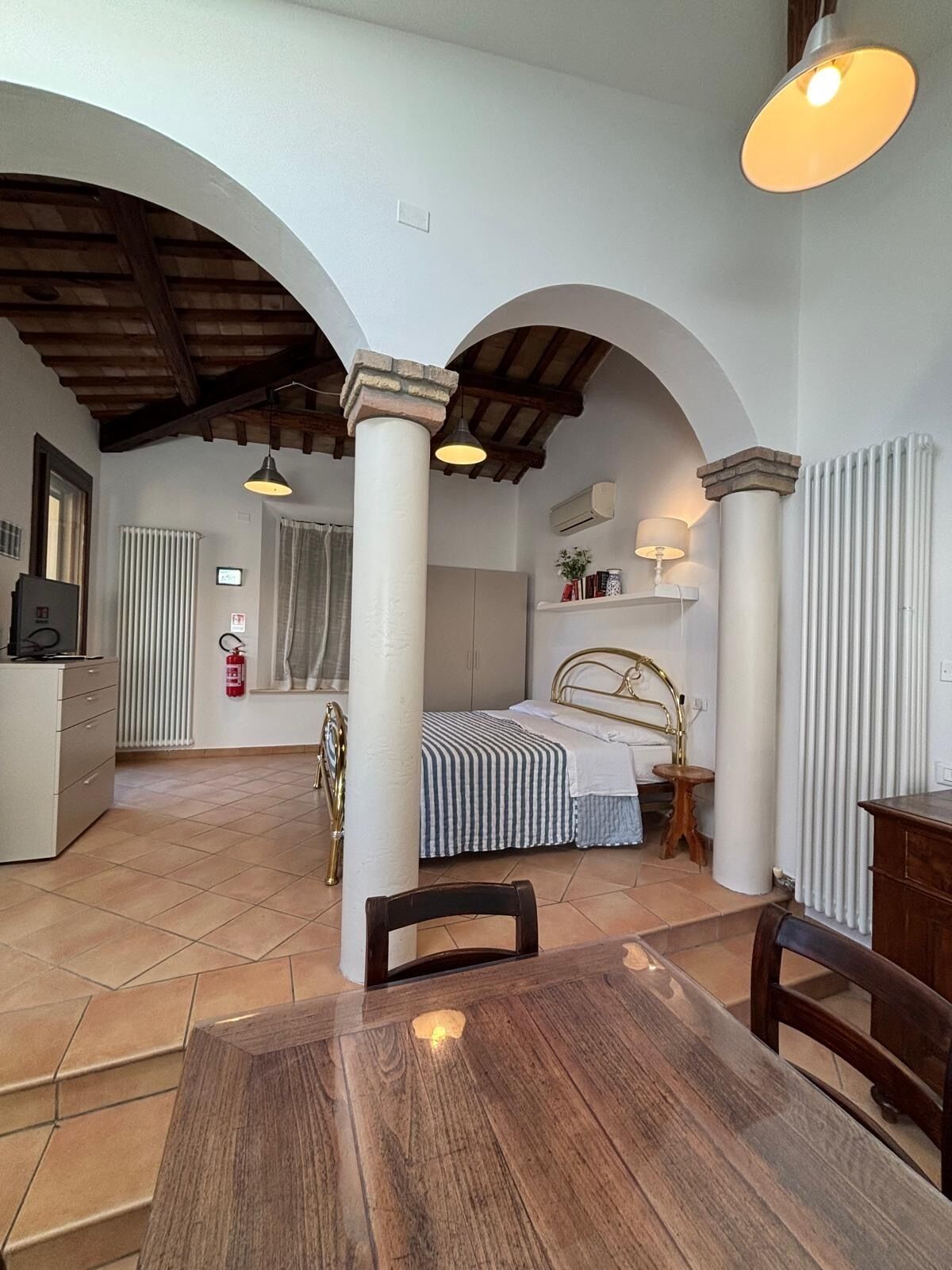 1 camera, ferro/asse da stiro, Wi-Fi gratuito, lenzuola