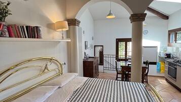 1 camera, ferro/asse da stiro, Wi-Fi gratuito, lenzuola