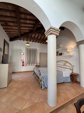 1 bedroom, iron/ironing board, free WiFi, bed sheets - 1 Bedroom Private vacation home in Ravenna (Ravenna)