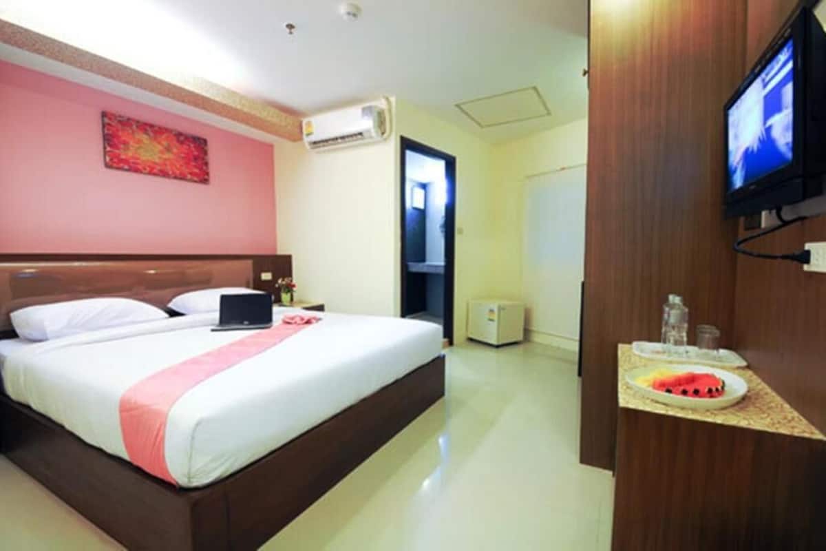 Deluxe Double Room | Desk, free WiFi