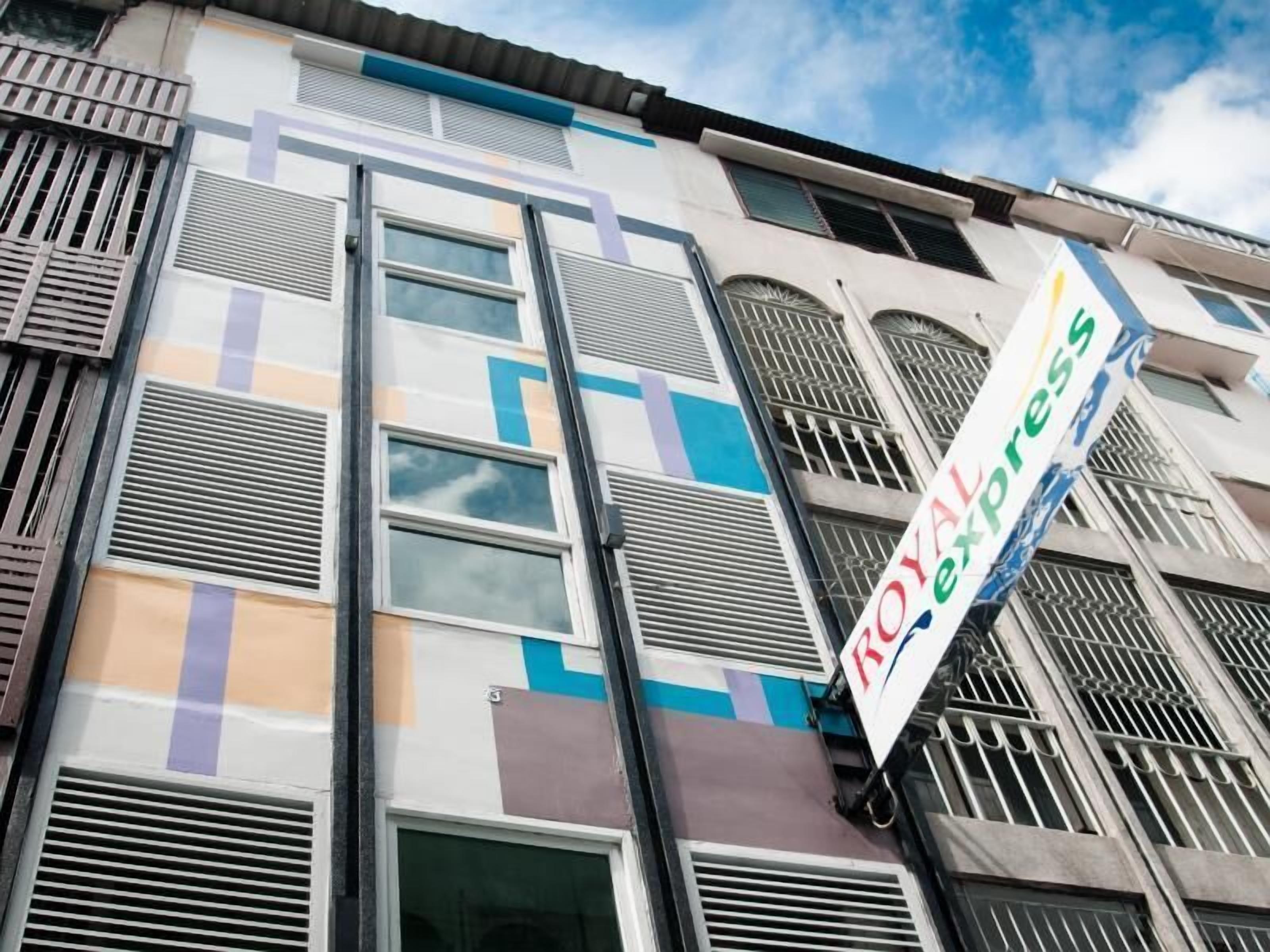 Photo - Royal Express Inn