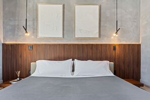 3 bedrooms, iron/ironing board, travel cot, WiFi - BLACK C HOUSE (Pool/Spa/BocceBall) (Joshua Tree)