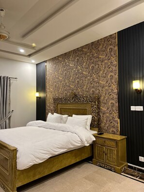 9 Schlafzimmer, Bügeleisen/Bügelbrett, WLAN, Bettwäsche