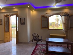 Living area - Elsanosy Family Guest House - Luxor (Luxor)