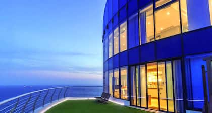 Opulent Multi-Level Pearls of Umhlanga Penthouse