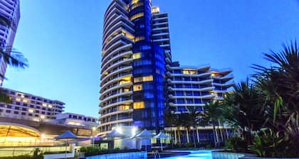 Opulent Multi-Level Pearls of Umhlanga Penthouse