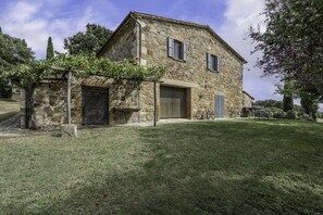 Front of property - Orcia Panoramic View With Pool (Sarteano)