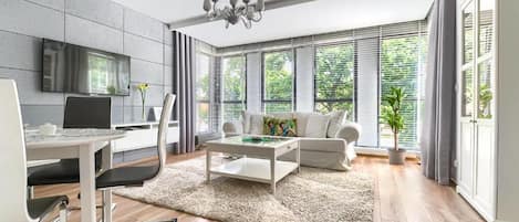 Deluxe-Apartment | 1 Schlafzimmer, Bügeleisen/Bügelbrett, kostenloses WLAN, Bettwäsche