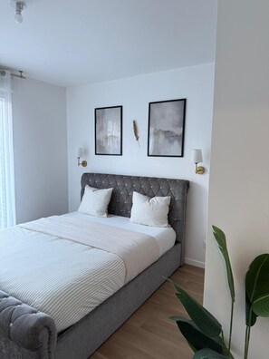 2 Schlafzimmer, Bügeleisen/Bügelbrett, WLAN, Bettwäsche