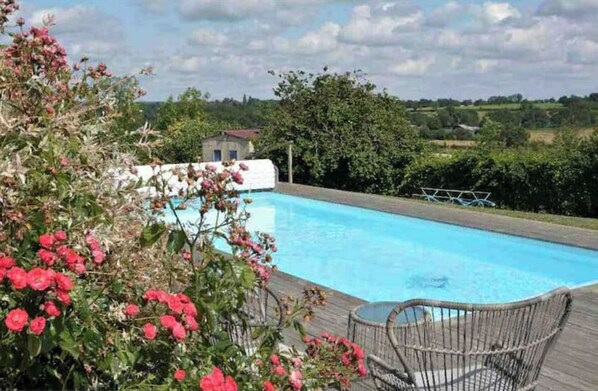 Piscine extérieure, piscine chauffée