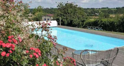 Maison à la Campagne, Piscine