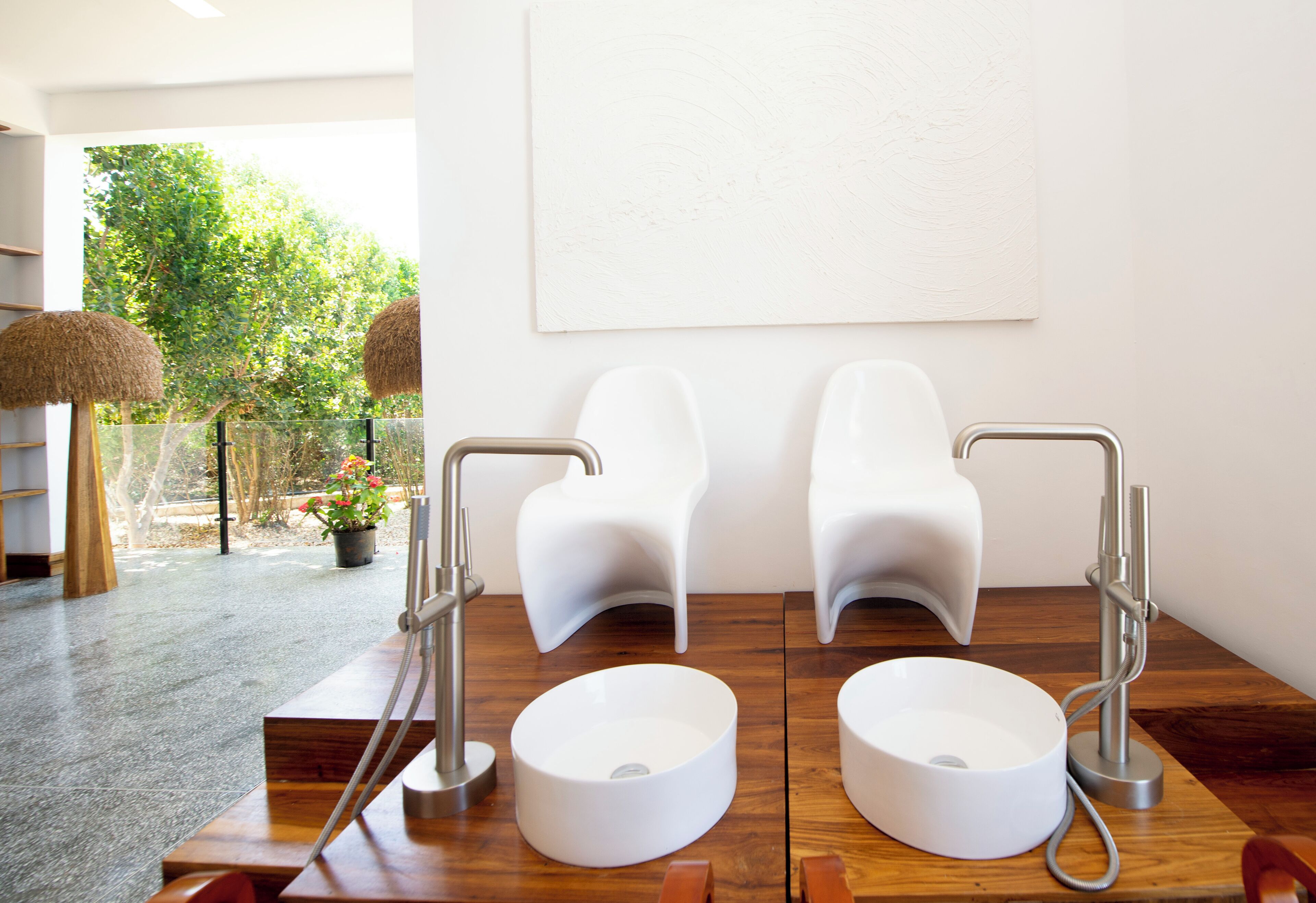 Una bañera de hidromasaje, tratamientos corporales, masajes tailandeses