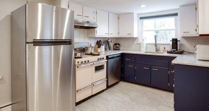 Pet Friendly 3BR Arlington Close to Metro Fast Wifi