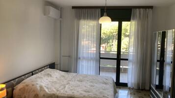 Apartemen, 1 kamar tidur, balkon, pemandangan kebun | 2 kamar tidur