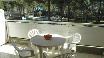 Apartment, 1 Bedroom, Balcony, Garden View | Balcony