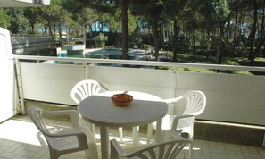 Apartment, 1 Bedroom, Balcony, Garden View | Balcony