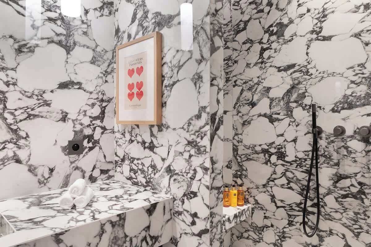Shower, hair dryer, shampoo