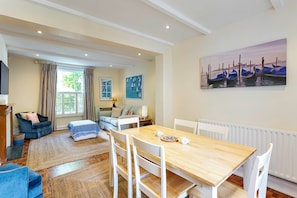 Hus – basic, flere senger | Spiseområde