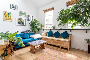 Basic House, Multiple Beds | Interior - Quirky, Spacious House in the Heart of Hackney (London)