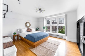 Hus – basic, flere senger | 3 soverom og sengetøy