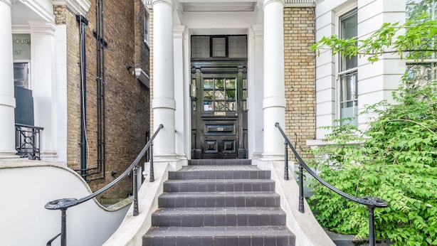 Unclassified image, 1 of 24, button - The Cromwell Flat (London)