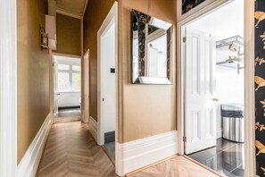 Basic Apartment, Multiple Beds | Interior - The Cromwell Flat (London)