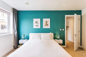 Basic House, Multiple Beds | 4 bedrooms, iron/ironing board, bed sheets - Quiet and Spacious Four Bedroom House (London)