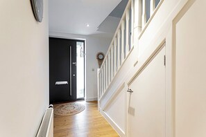Basic House, Multiple Beds | Interior