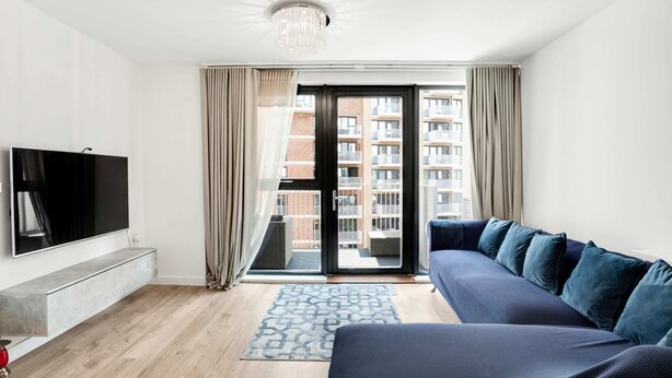Basic Apartment, 2 Double Beds | Living area