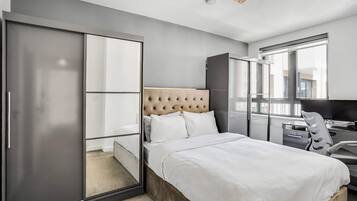 Basic Apartment, 2 Double Beds | 2 bedrooms, laptop workspace, bed sheets