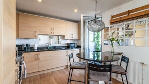 Apartamento básico, varias camas | Cocina privada