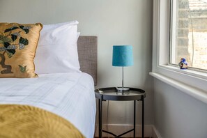 Basic-Haus, Mehrere Betten | 2 Schlafzimmer, Schreibtisch, laptopgeeigneter Arbeitsplatz