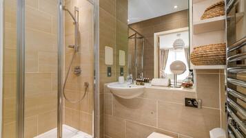 Apartemen | Kamar mandi